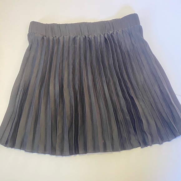 Zara mini Black skirt - Picture 2 of 4